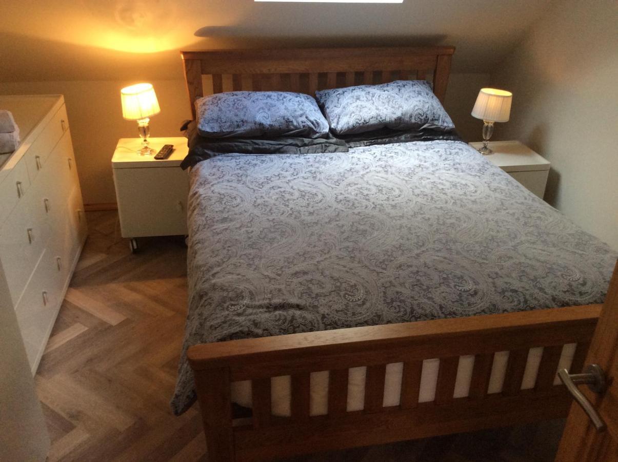2 Bedroom Furnished Apartment In A Rural Position Stone  Ngoại thất bức ảnh